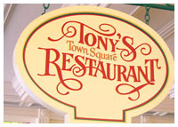 Disneys Magic Kingdom - Dining - Tony's Town Square Restaurant